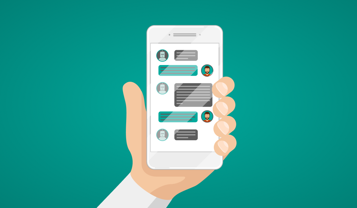 Smartphone sendo segurado por uma mão exibe conversa de chat entre ícone humano e robô, representando atendimento automatizado e estruturado.